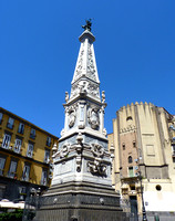 Piazza San Domenico Maggiore Napoli