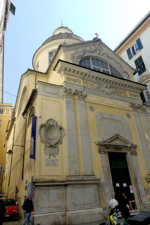 Genoa Piazza S. Luca