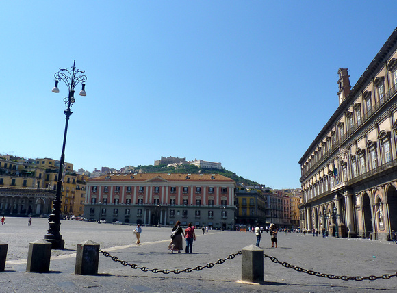 Piazza Plebiscito Napoli