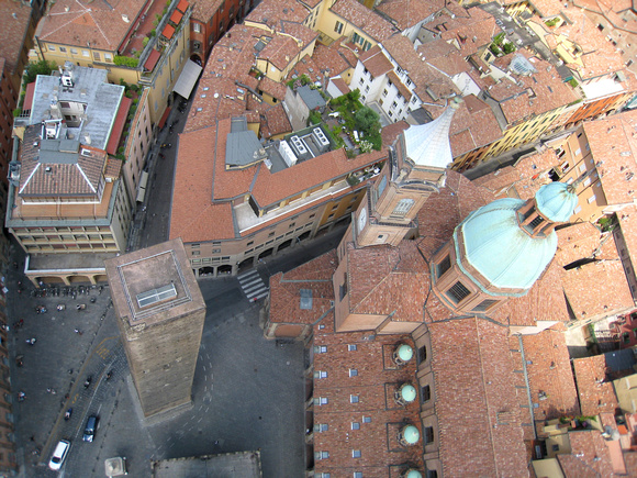 view from Bologna DueTorri