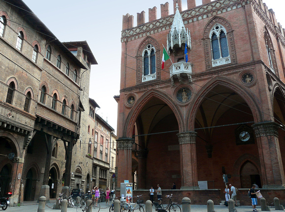 Bologna Palazzo della Mercanzia