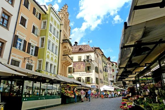 Bolzano Piazza delle Erbe