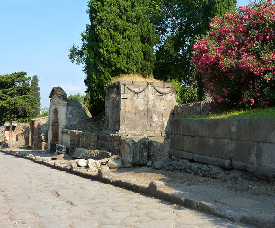 via delle Tombe Pompeii