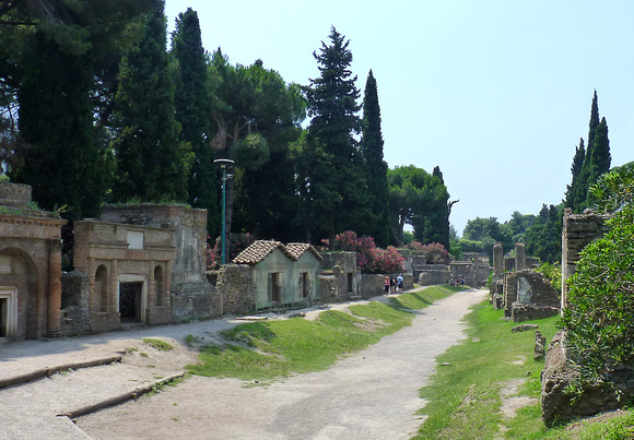 Necropoli di Porta Noceera Pompeii