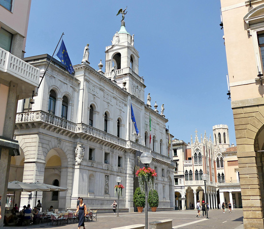 Padova Piazza Cavour Palazzo Moroni